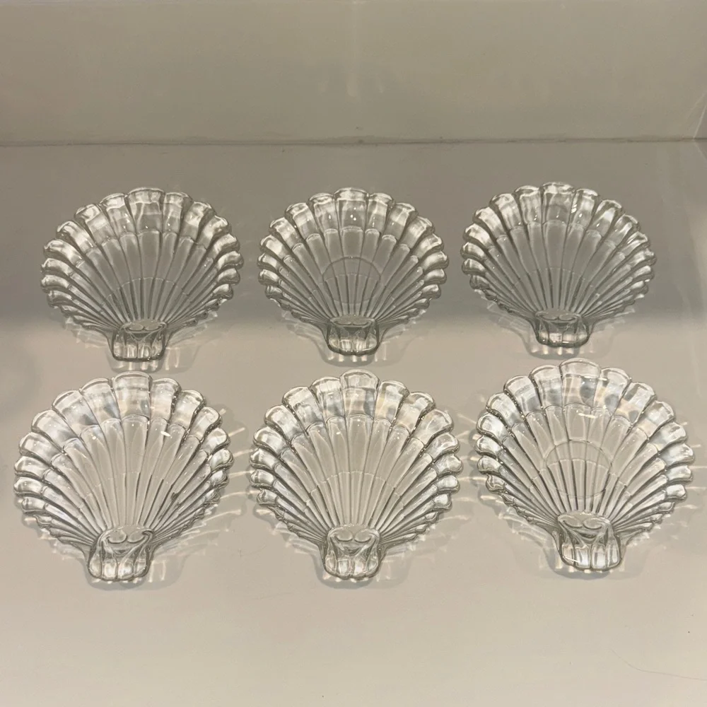 VINTAGE 1970s Set of 6 Clear Glass Clam Shell Dishes